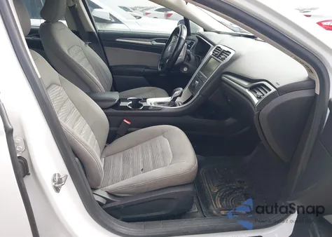 2016 Ford Fusion S z USA, uszkodzony, nr VIN 3FA6P0G79GR235232